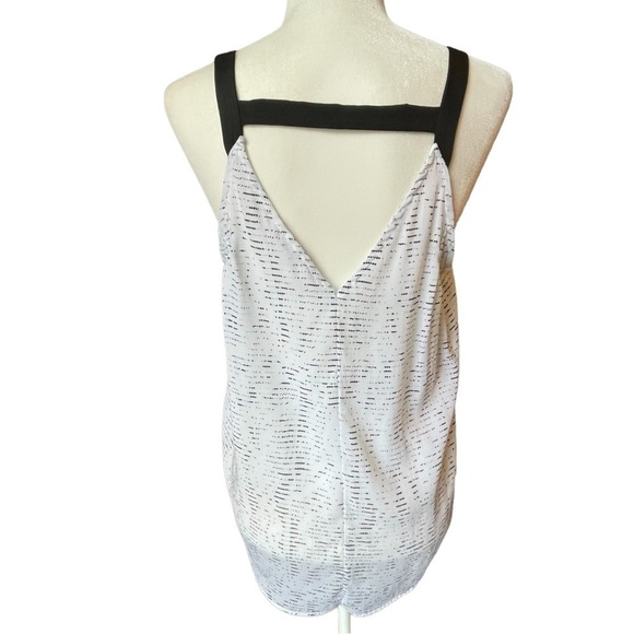 Bcbgeneration sleeveless top white grey M - Picture 2 of 4